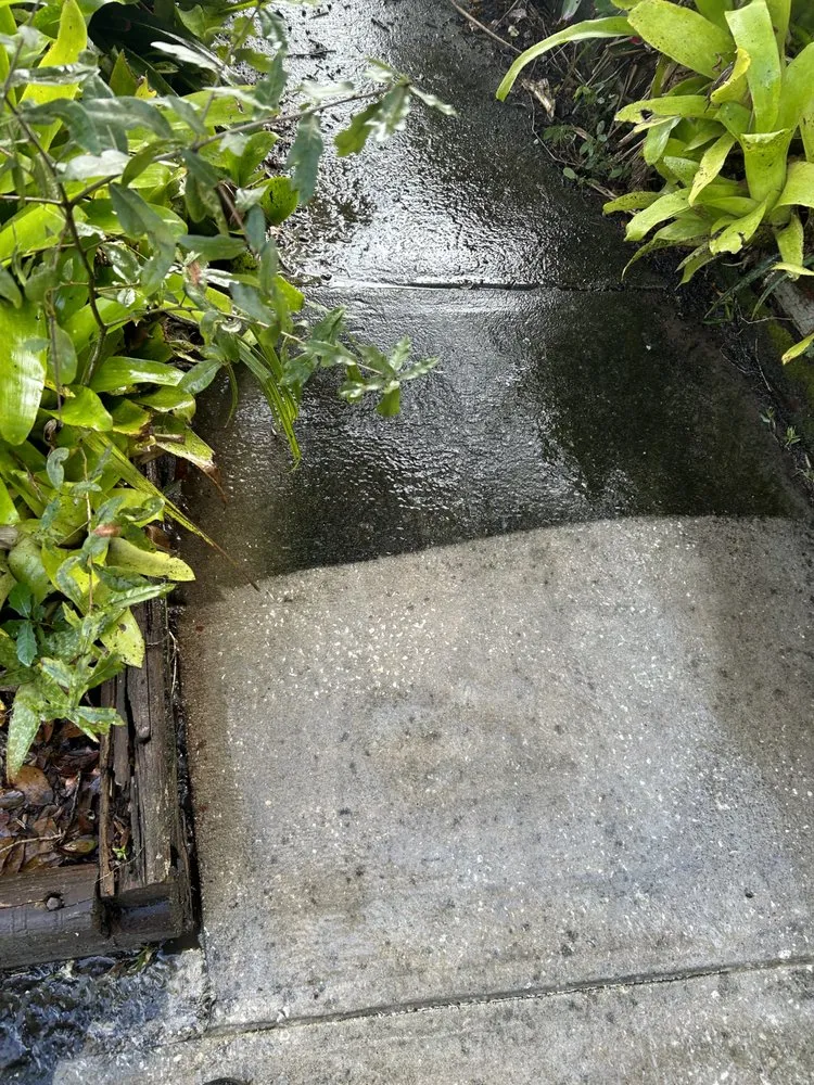 Custom garden landscaping in Port Orange, FL by Lucas’ Pressure Washing & Lawn Beautification