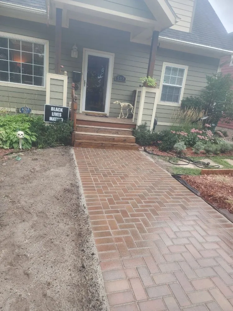 Professional yard maintenance in Minneapolis, MN - Lucho Landscaping Services