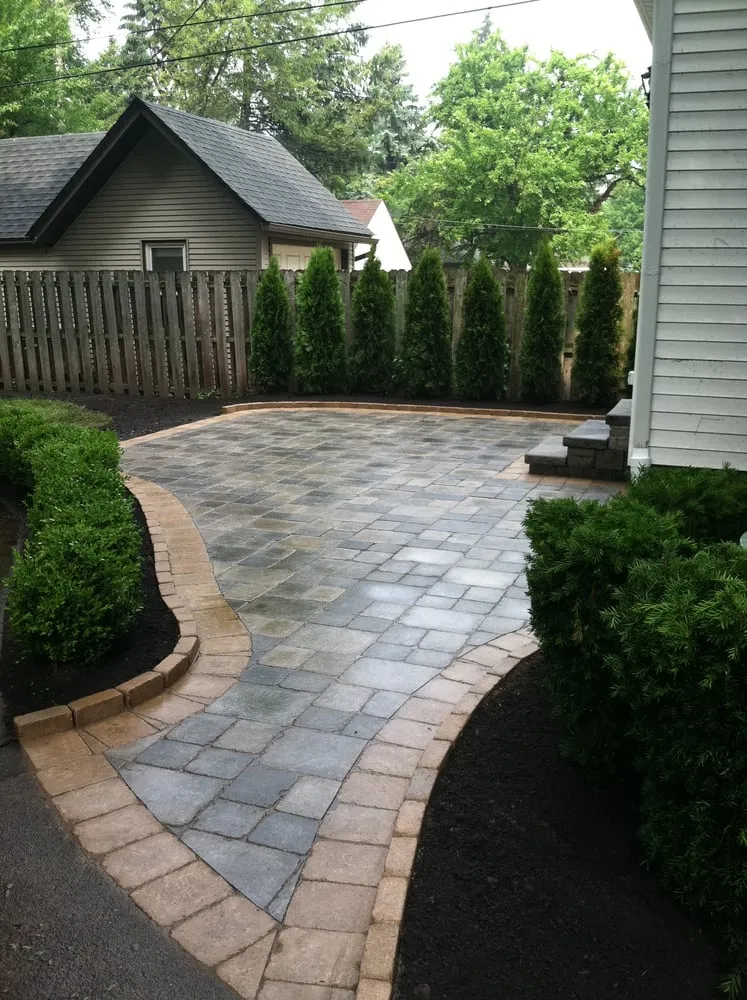 Top-rated lawn mowing service in Roseville, MI - Lucia Landscaping