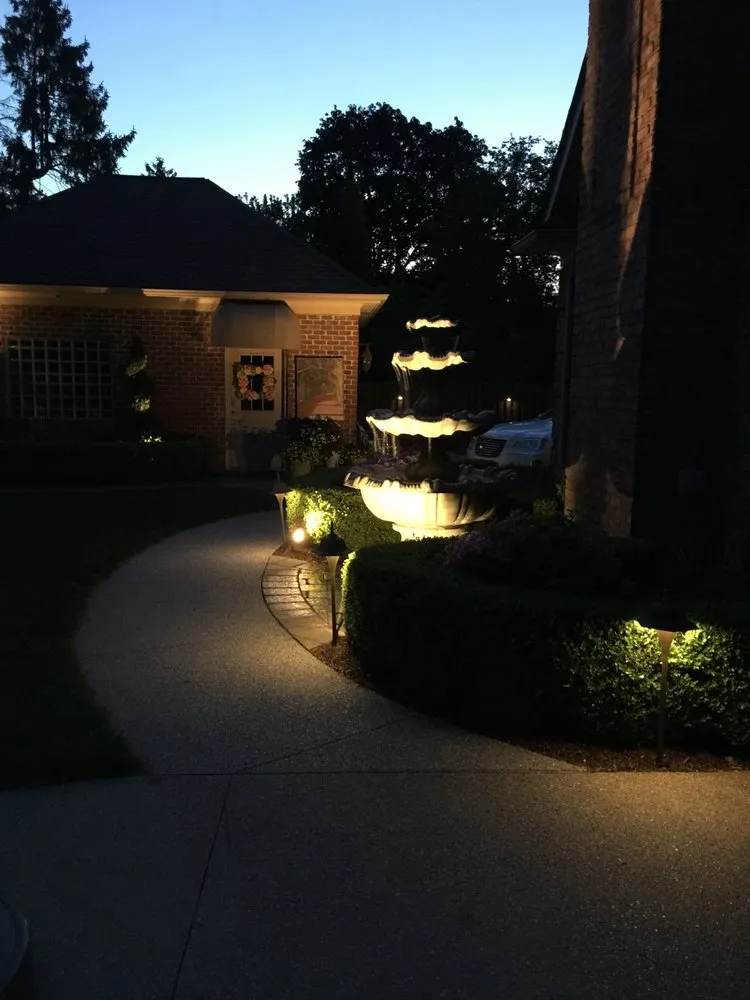 Reliable yard cleanup service for outdoor upgrades across Roseville, MI - Lucia Landscaping