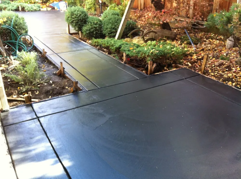 Reliable lawn care service with custom design in Redwood City, CA by Luciano Concrete Construction
