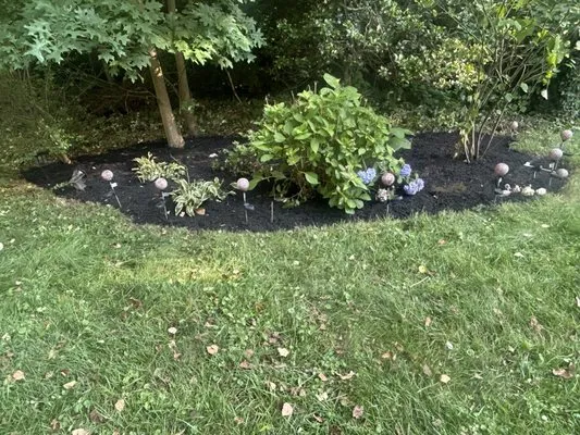 Luciano Landscaping Logo