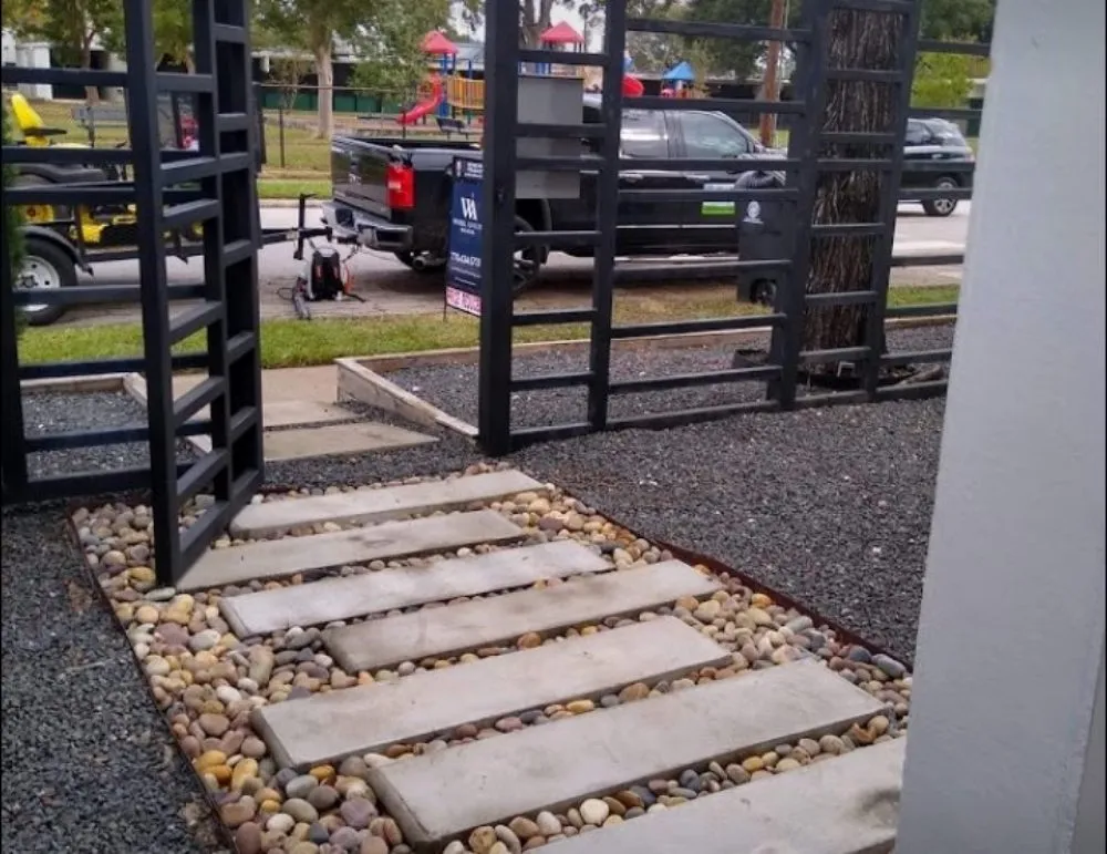 Top-rated garden landscaping for outdoor upgrades across Robinson, TX - Luciano's 5 Star Lawn Maintenance