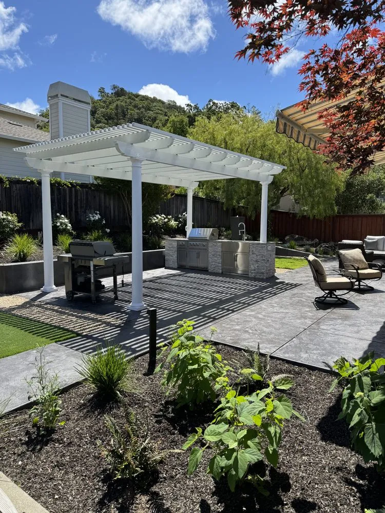 Reliable landscaping services for year-round maintenance across San Rafael, CA - Lucio Landscape Construction