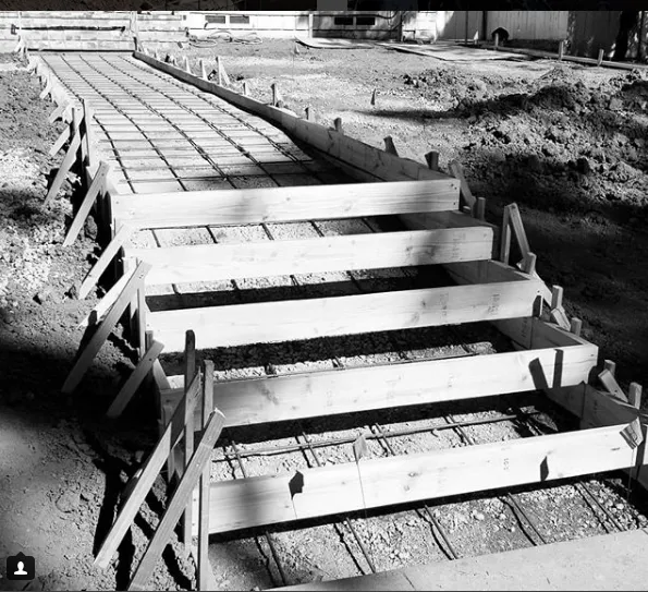 Affordable yard cleanup service for year-round maintenance in Torrance, CA by Lucky 7 Landscapes