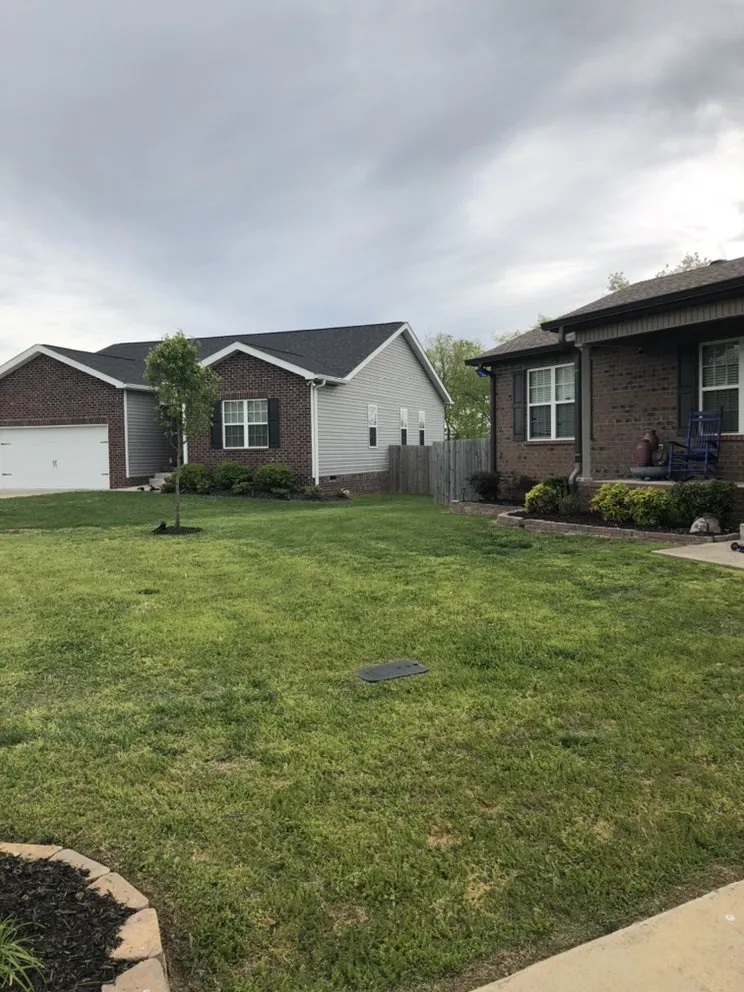 Top-rated garden landscaping for year-round maintenance in Lebanon, TN by Lucky 7 Lawn, Landscaping & Cleaning Services