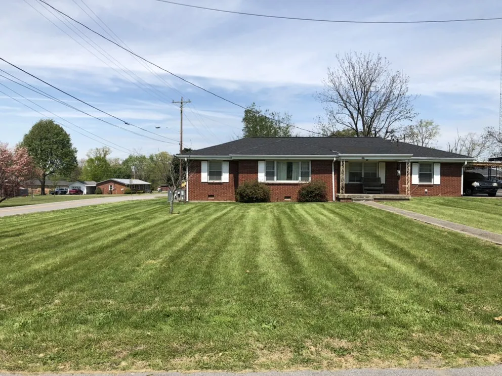 Local landscape design experts serving Lebanon, TN - Lucky 7 Lawn, Landscaping & Cleaning Services