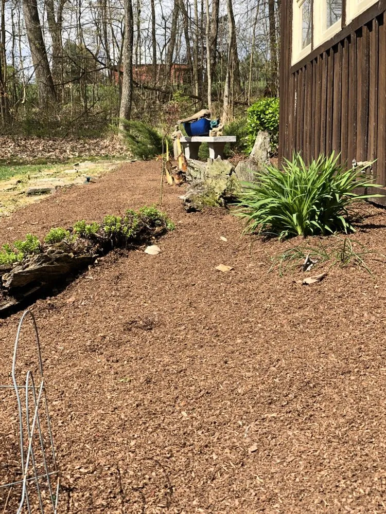 Reliable landscaping services experts serving Lebanon, TN - Lucky 7 Lawn, Landscaping & Cleaning Services