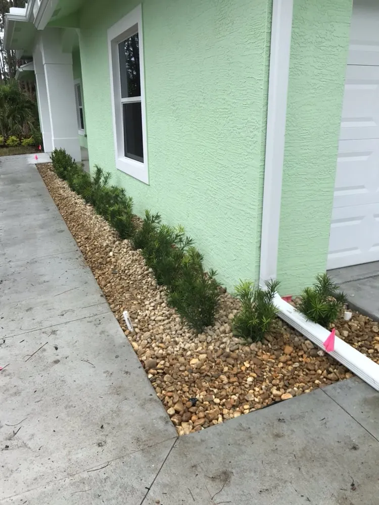 Local lawn care service in Jupiter, FL by Lucky Landscaping