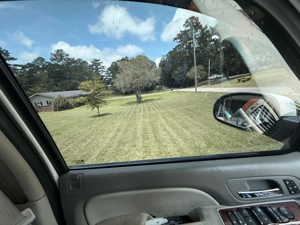 Trusted yard cleanup service experts serving Crestview, FL - Lucky Lawn Care