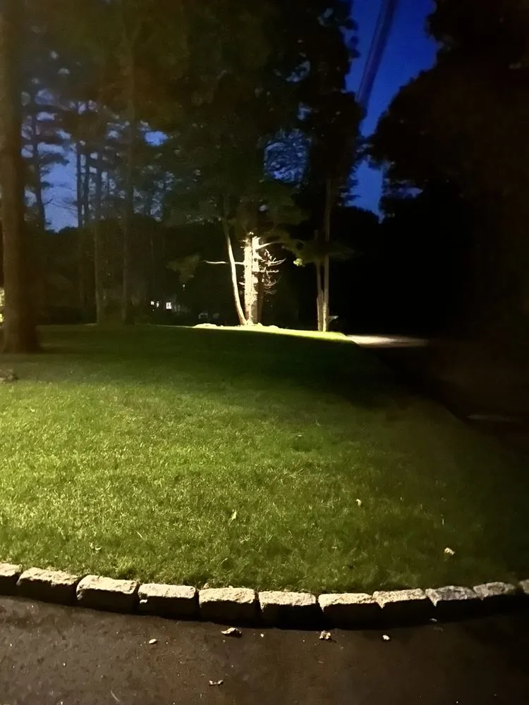 Expert garden landscaping in Stamford, CT - Lucky Lawn