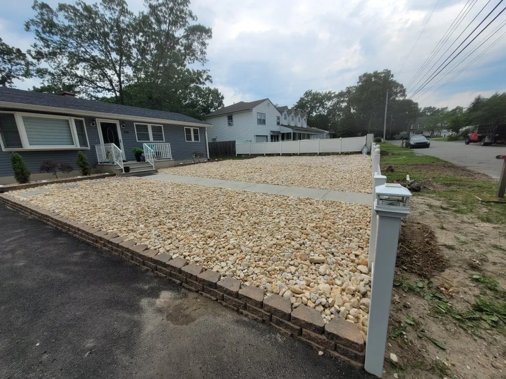 Top-rated yard cleanup service with custom design in Jackson Township, NJ by Lucky Lawns