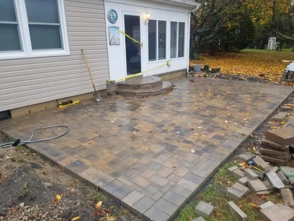 Top-rated yard cleanup service for beautiful yards in Jackson Township, NJ by Lucky Lawns