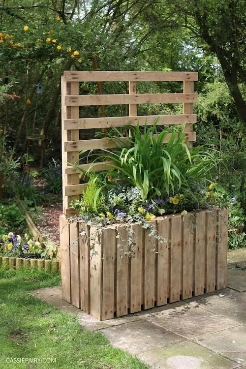 Local garden landscaping for homes in Saint Bernard, LA by Lucky Leaf Landscaping & Designs