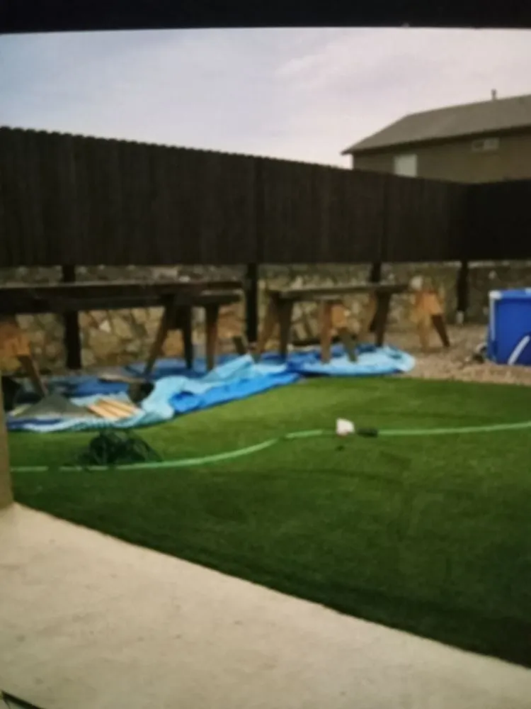 Affordable yard maintenance for beautiful yards across El Paso, TX - Lucky's Landscaping and Maintenance