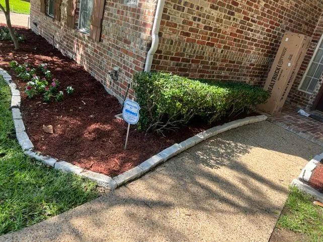 Professional yard cleanup service in Irving, TX - Lucky’s Landscaping