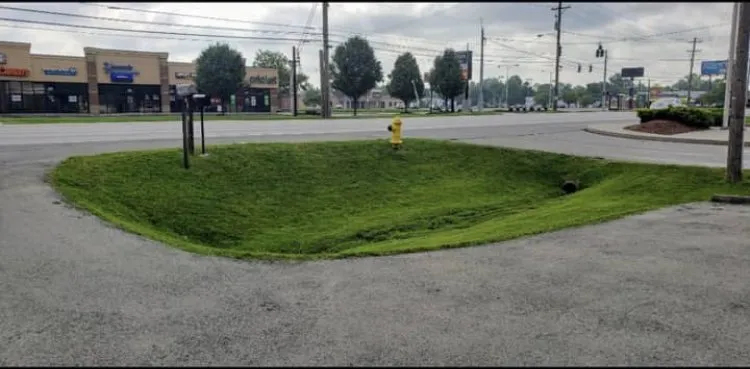 Custom landscaping services in Louisville, KY by Lucky’s Lawn and Landscape