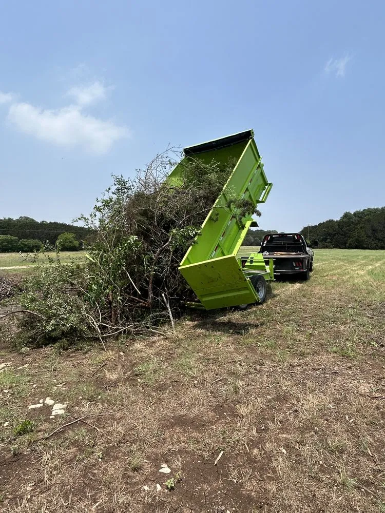 Reliable yard maintenance for homes in Waco, TX by LUCO Landworks