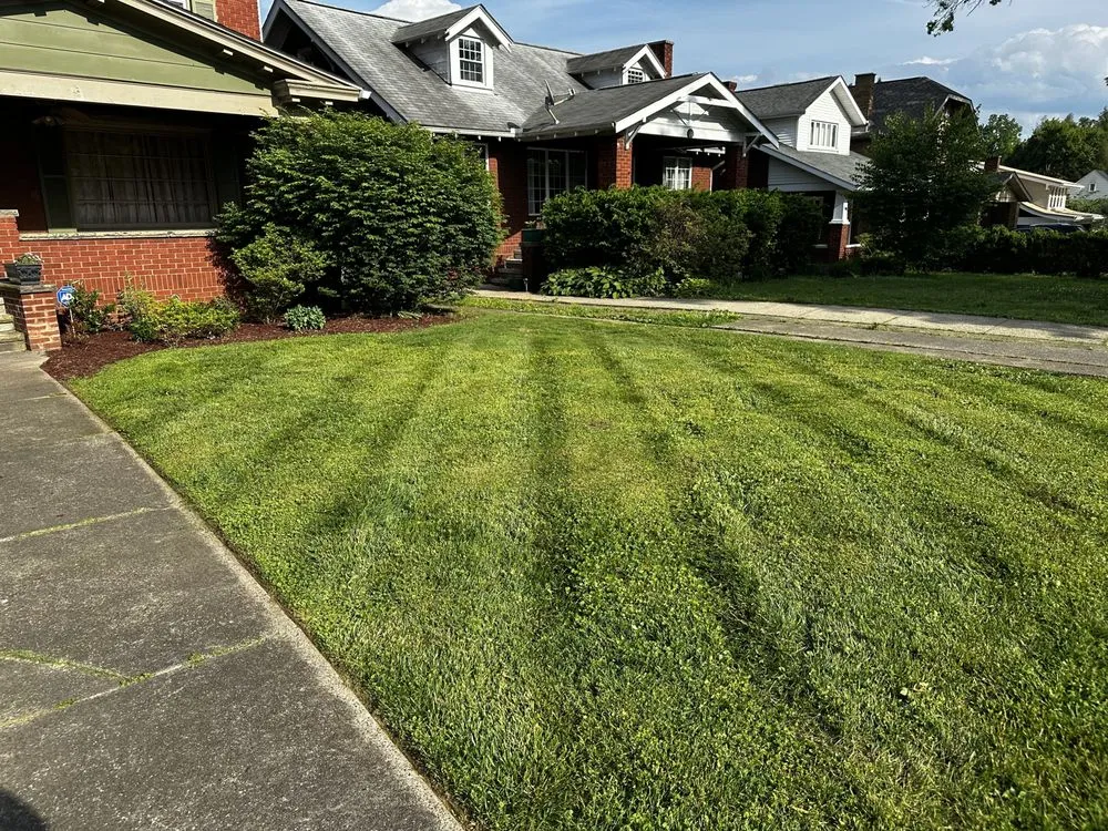 Custom lawn mowing service experts serving Proctorville, OH - Luco Lawn Care & Pressure Washing