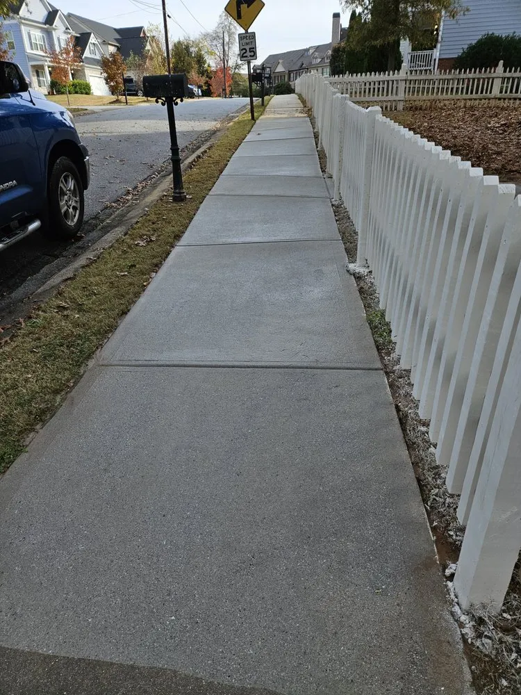 Affordable landscape design in Marietta, GA by Lucy's Landscape