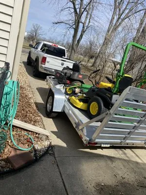 Lueda lawn care Logo