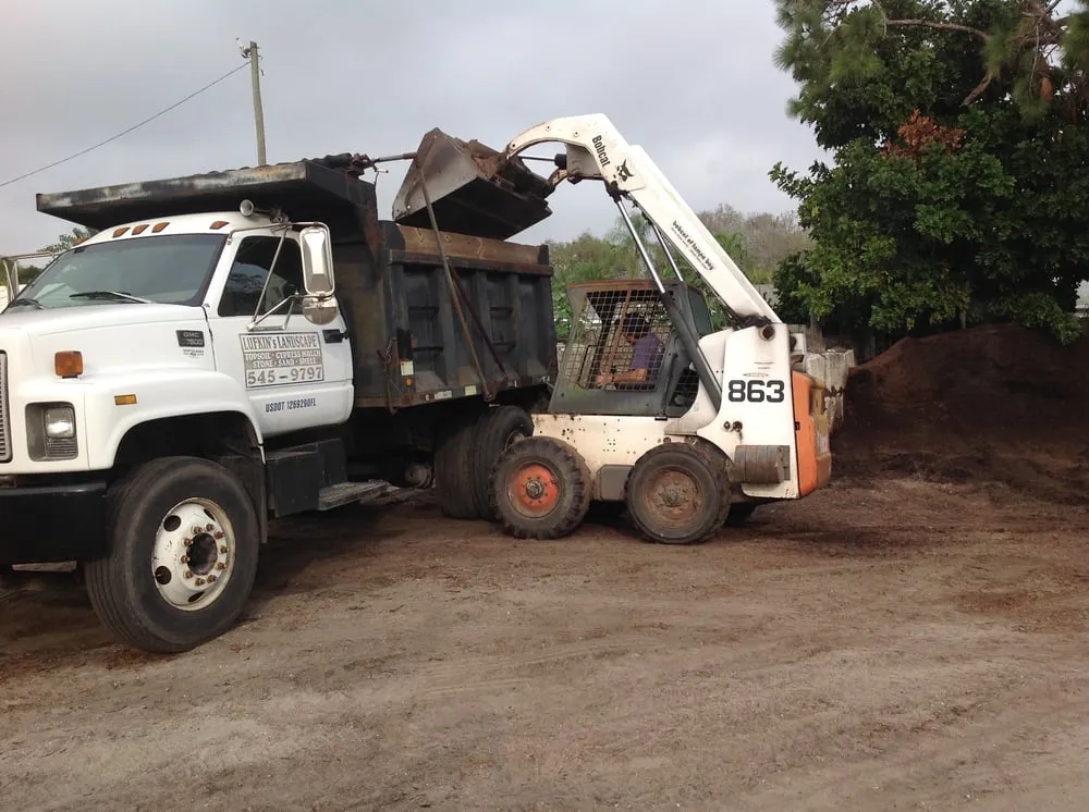 Local lawn mowing service in Saint Petersburg, FL - Lufkin's Landscape