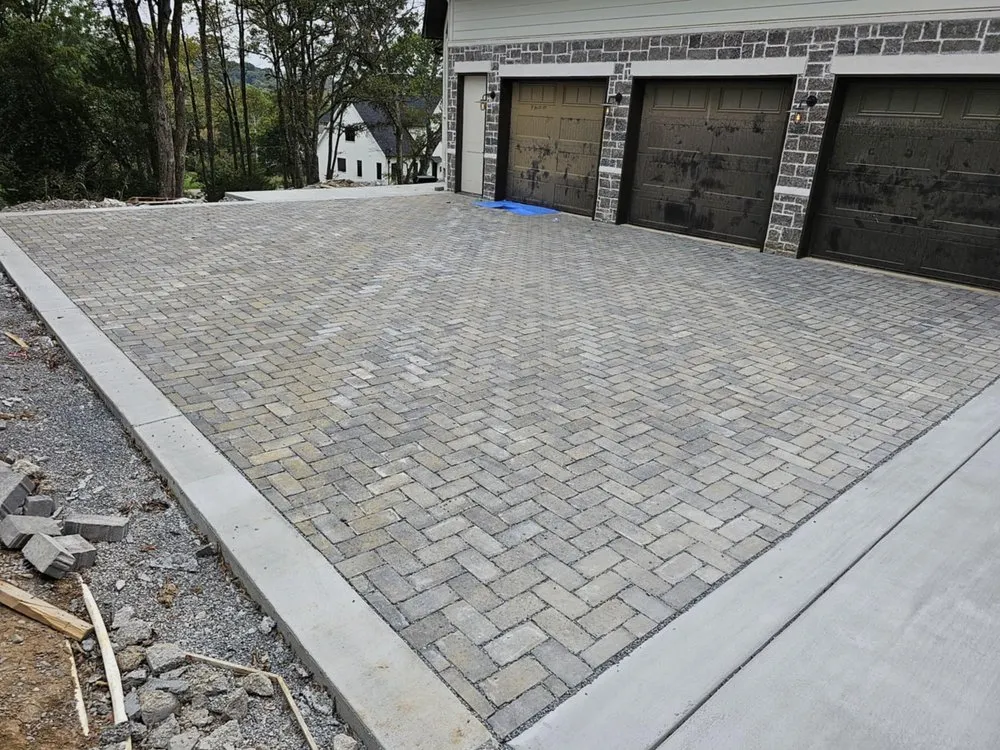 Reliable garden landscaping experts serving Shelbyville, TN - Lugo Landscaping & Hardscapes