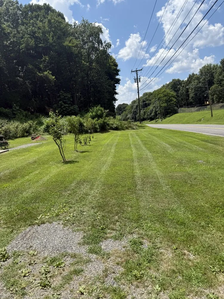 Trusted residential landscaping experts serving Bent Mountain, VA - Lugo Lawn Care