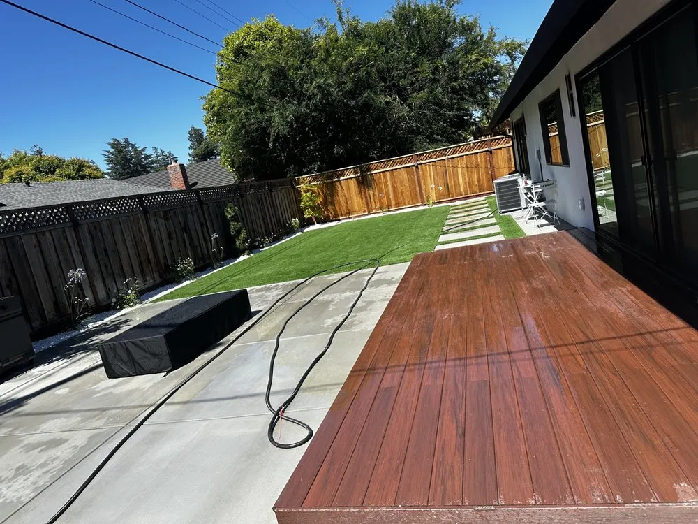 Custom outdoor landscaping in San José, CA by Lugos Gardens