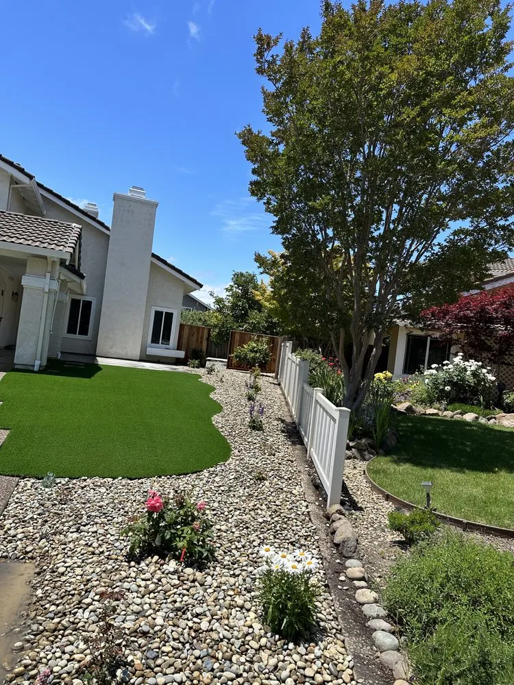 Local lawn mowing service in San José, CA by Lugos Gardens
