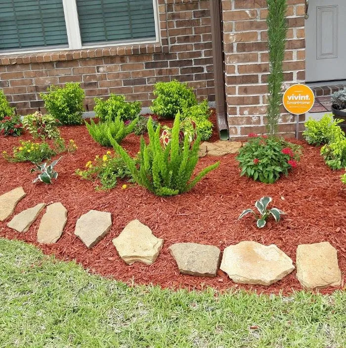 Custom yard cleanup service experts serving Houston, TX - Lugo's Tree & Landscaping Services