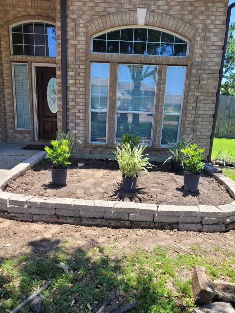 Custom landscaping services in Houston, TX by Lugo's Tree & Landscaping Services
