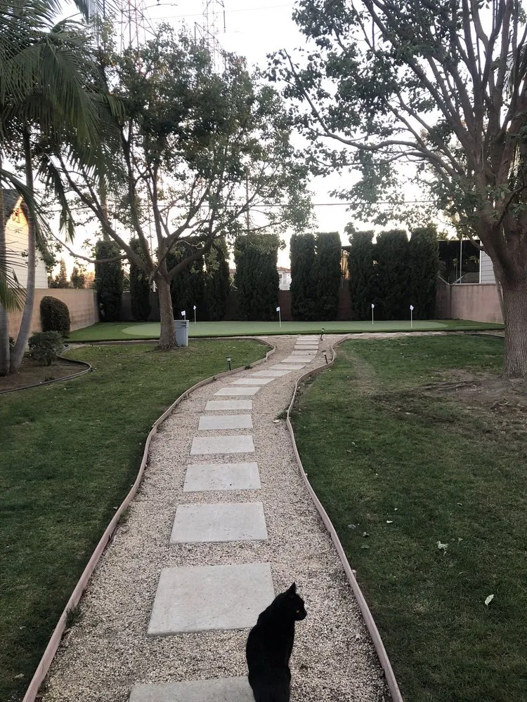 Trusted yard cleanup service experts serving Santa Ana, CA - Luis A Putting Green