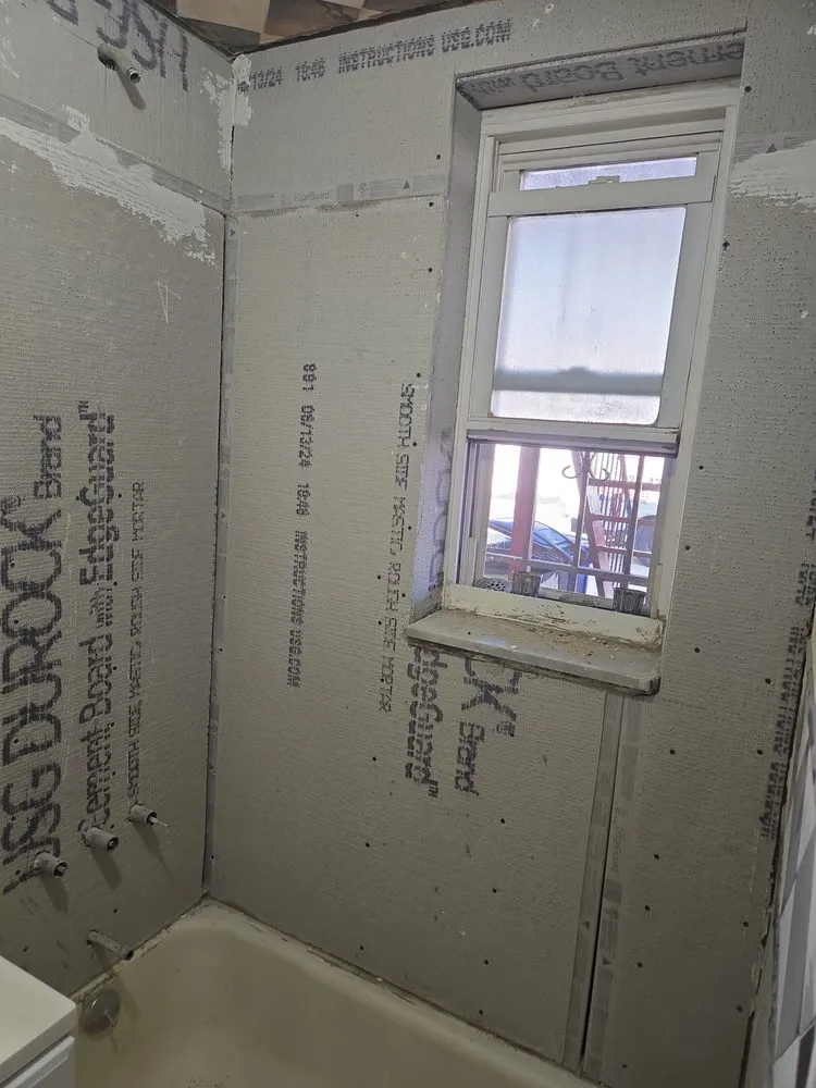 Reliable landscaping services in New York, NY by Luis Construction