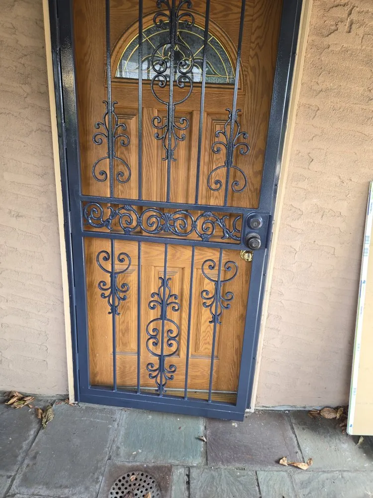 Affordable outdoor landscaping for beautiful yards in New York, NY by Luis Construction