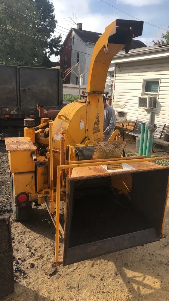 Trusted outdoor landscaping for beautiful yards in Croydon, PA by Luis Duran's Landscaping