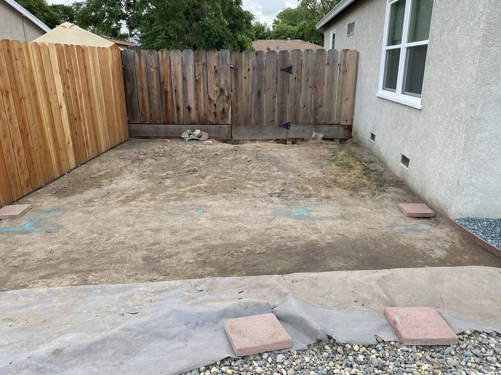 Professional yard maintenance in Modesto, CA - Luis Gardening