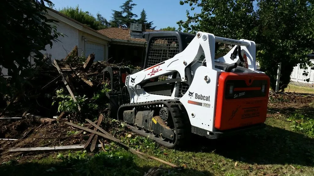 Local garden landscaping experts serving Modesto, CA - Luis Gardening