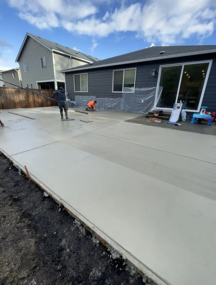 Affordable yard maintenance experts serving Bremerton, WA - Luis Landscaping