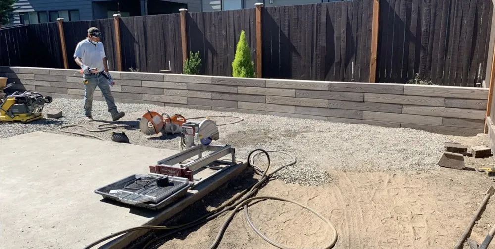 Local lawn care service near you in Lynnwood, WA by Luis Landscaping Llc