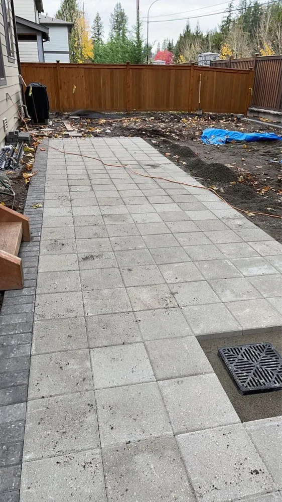 Trusted garden landscaping for year-round maintenance in Lynnwood, WA by Luis Landscaping Llc