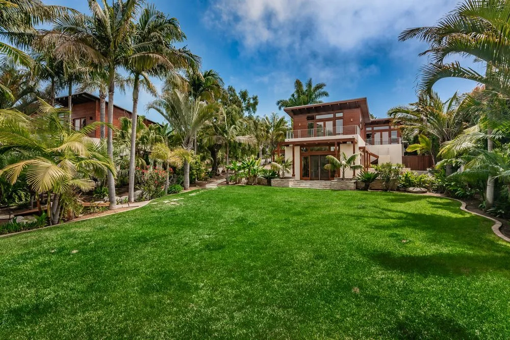 Custom landscape design near you across Encinitas, CA - Luis Landscaping Services