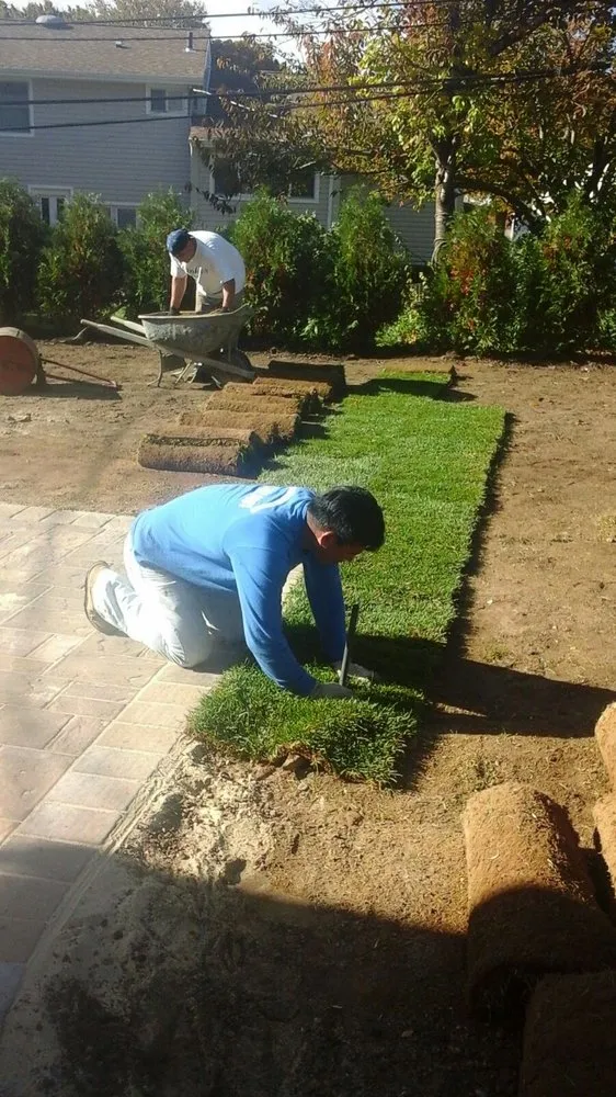 Reliable landscaping services in Wyandanch, NY - Luis Landscaping services