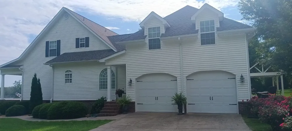 Affordable yard cleanup service for beautiful yards in Arab, AL by Luis Lawn Care