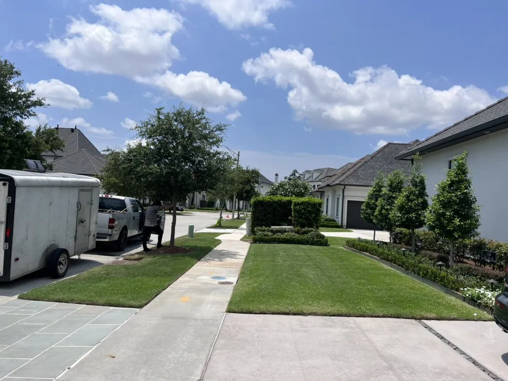 Local yard maintenance for homes across Gretna, LA - Luis Lawn Care Services