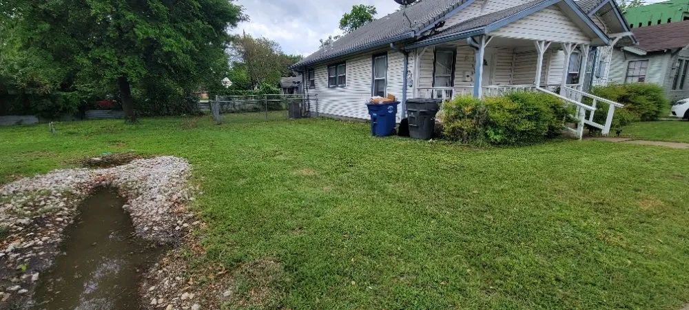 Reliable lawn mowing service with custom design in Dallas, TX by Luis Lawncare