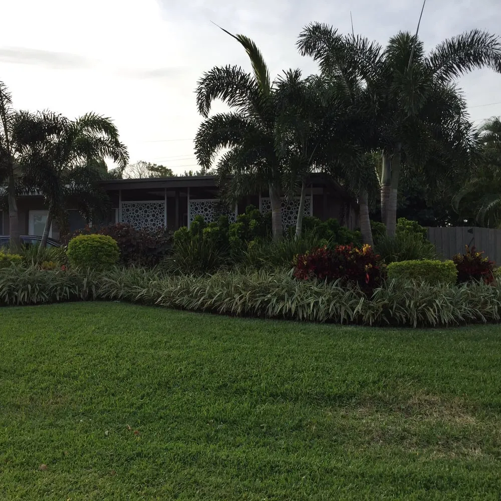 Top-rated garden landscaping for outdoor upgrades in Wilton Manors, FL by Luis Llenza Garden Designs