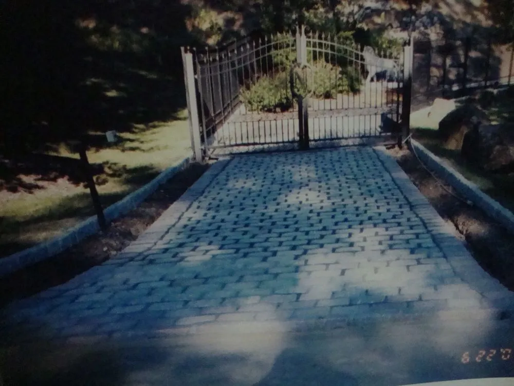Expert lawn care service experts serving Cortlandt, NY - Luis Masonry & Landscaping
