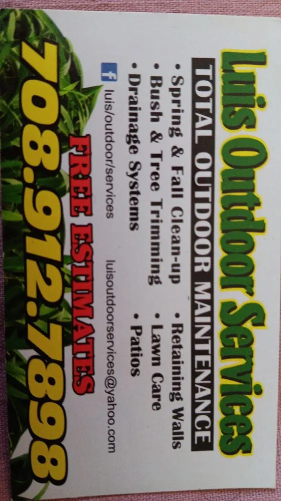 Professional yard maintenance in Midlothian, IL by Luis Outdoor Services