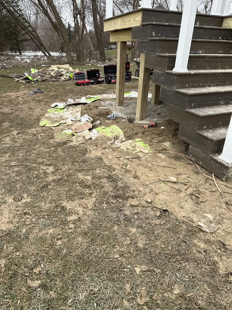 Local garden landscaping in Wixom, MI - Lui’s Painting, Carpentry & Landscaping